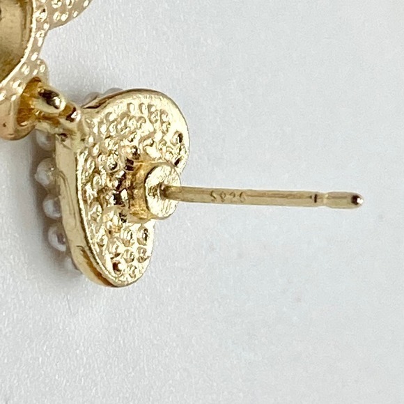 Pearl and Rhinestone Dangle Easter Bunny Rabbit Earring Pair - Picture 11 of 13